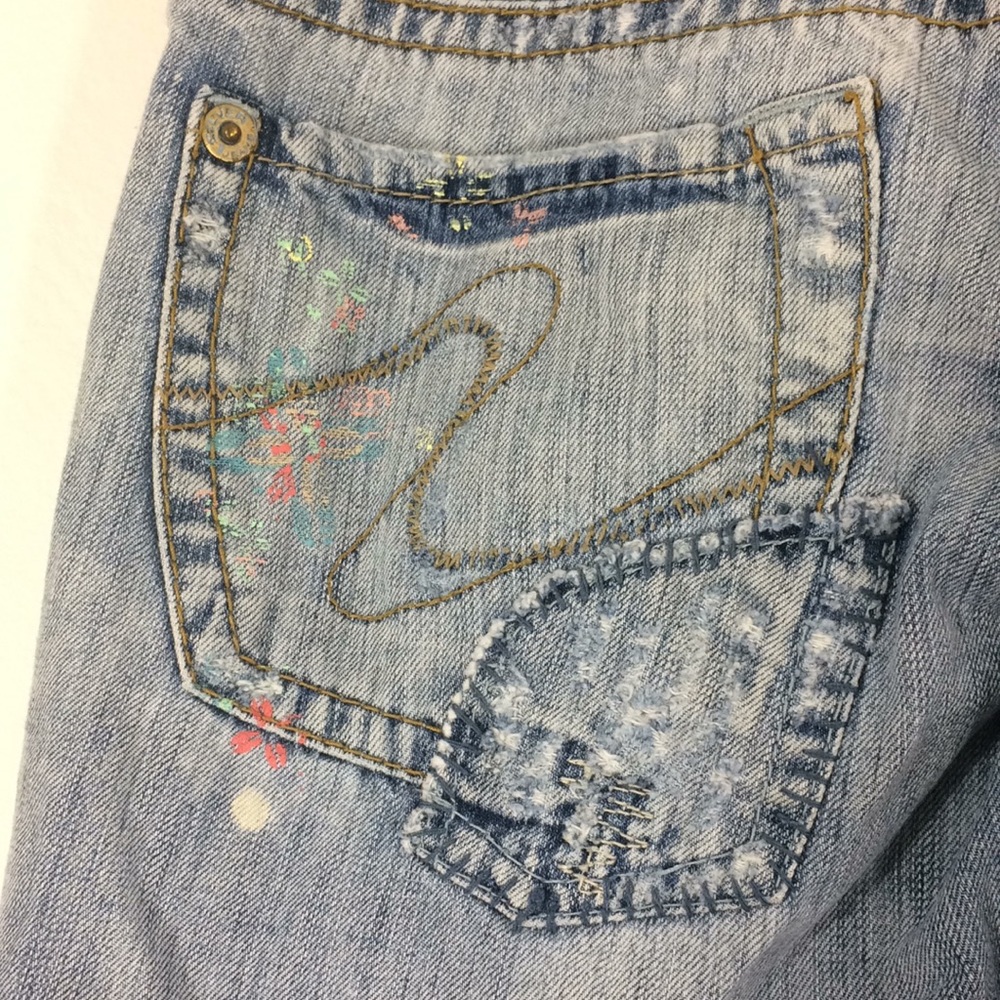 ❤️Silver brand distressed/embellished long shorts - Picture 4 of 8